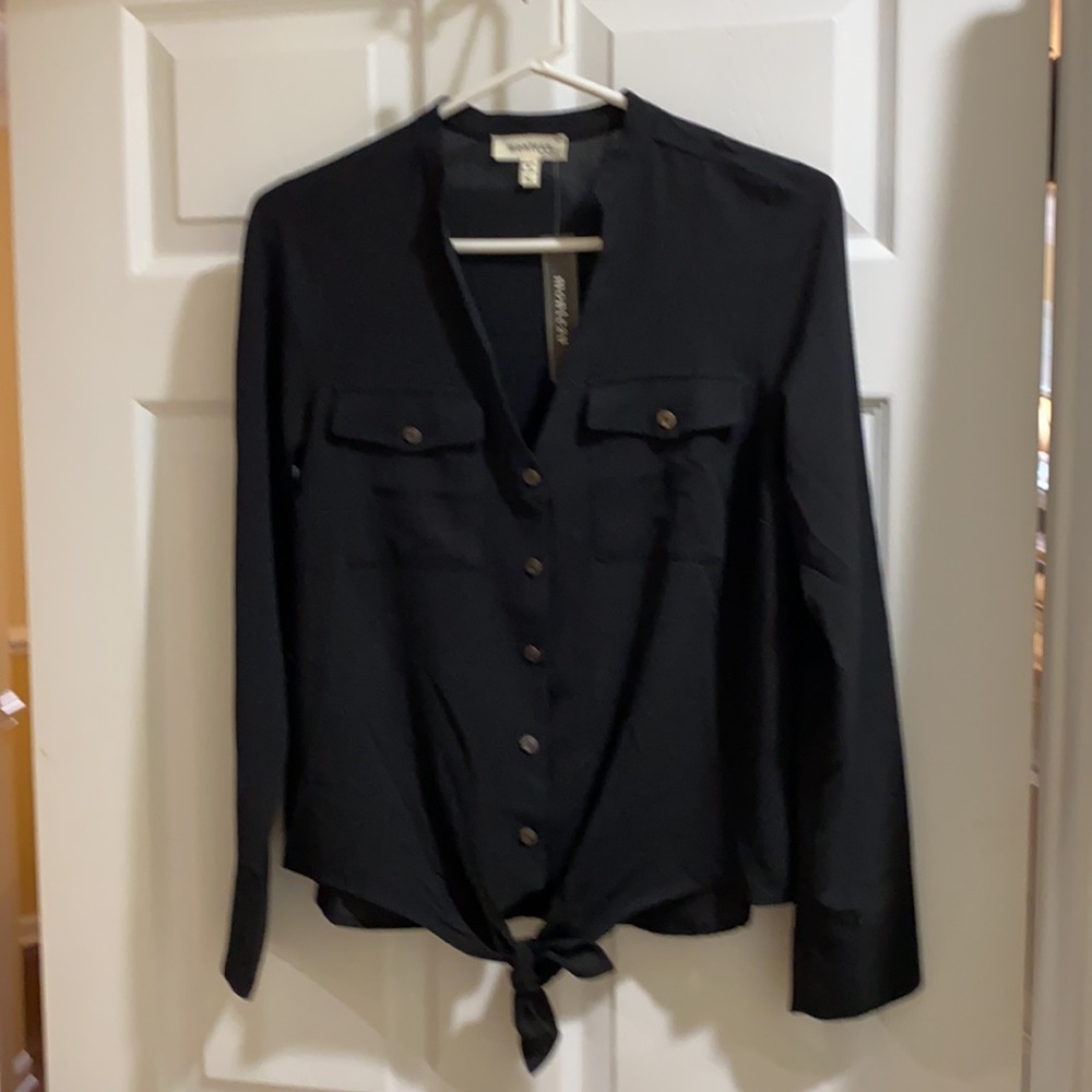 Monteau black button down blouse with tie at waist. M - NWT